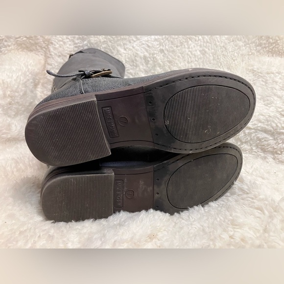 EUC Journee Collection Taupe Zipper Knee-High Women's Boots Size 7 - Picture 11 of 11